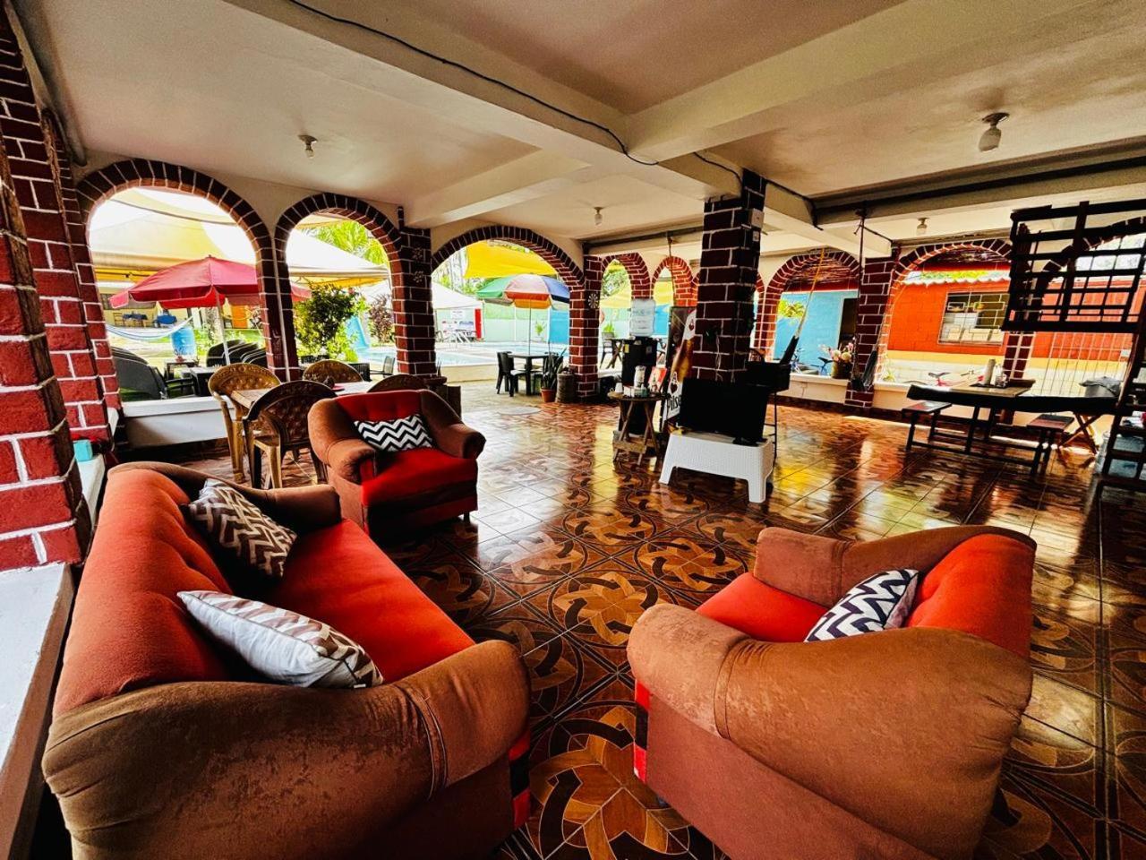 La Casona Sv Hostal La Libertad Buitenkant foto